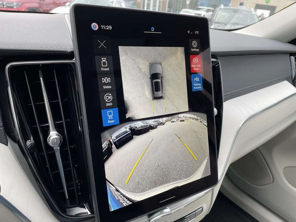 New 2026 Aurora Silver Volvo Ultra image 16