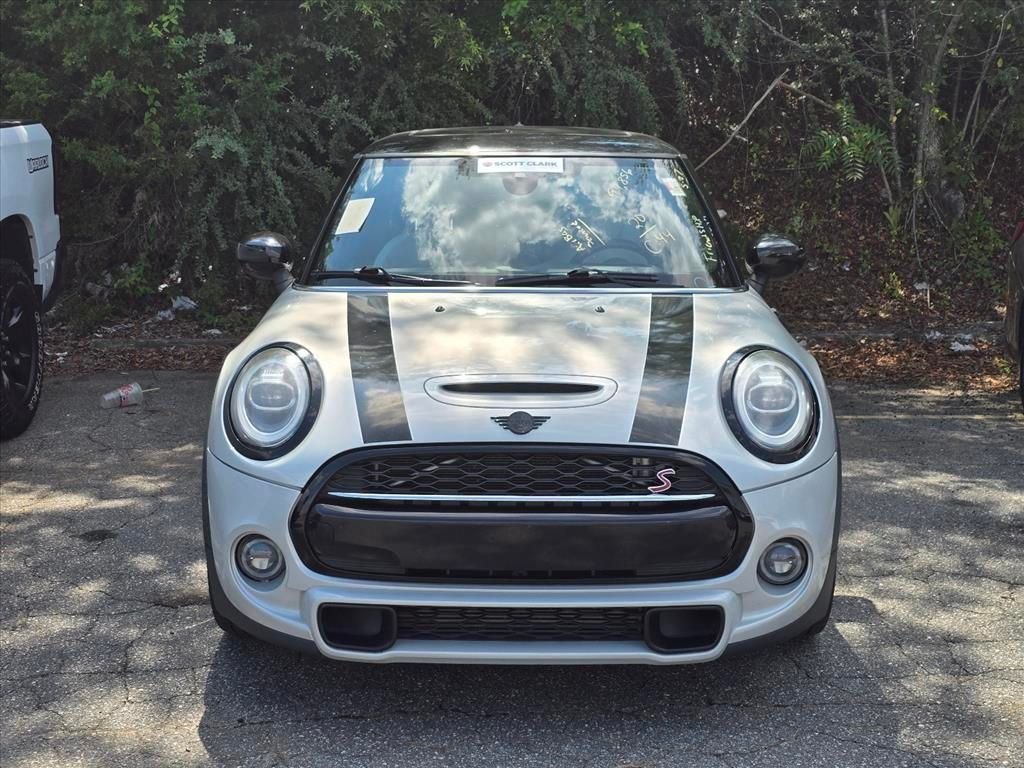 Used 2020 White MINI Classic image 8