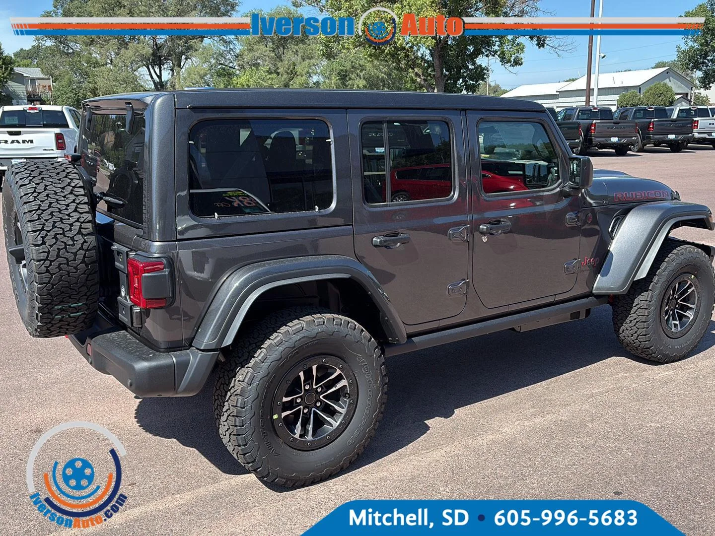 New 2027 Granite Crystal Metallic Clearcoat Jeep Rubicon X image 14