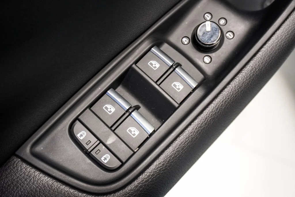 Used 2022 White Audi 55 Premium image 23