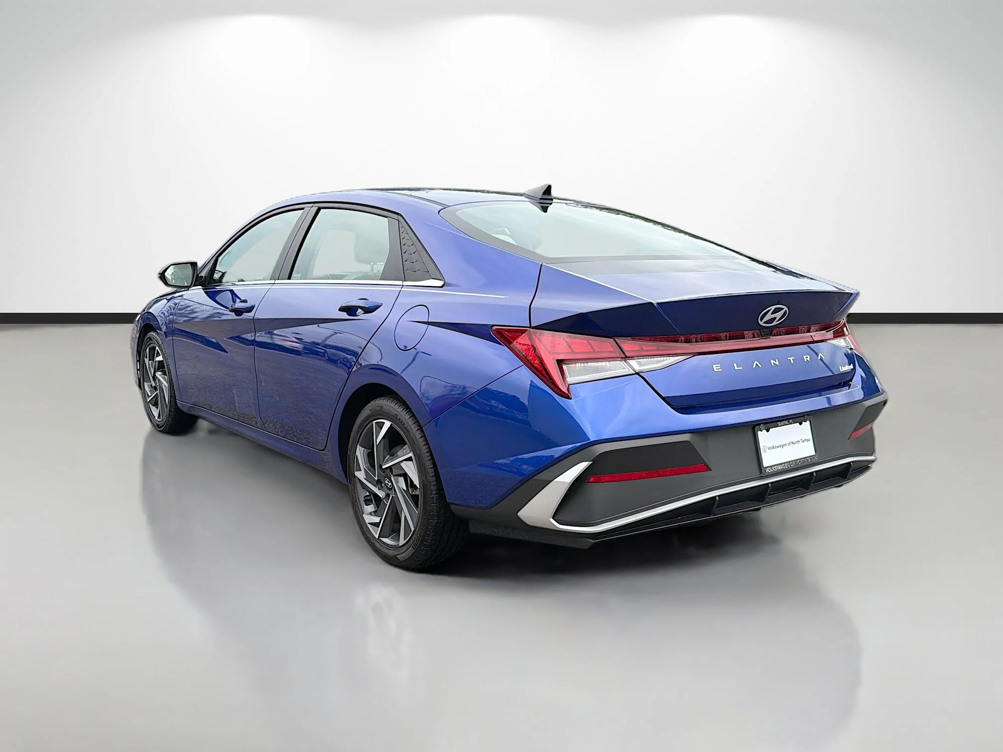 Used 2025 Intense Blue Hyundai Limited image 5
