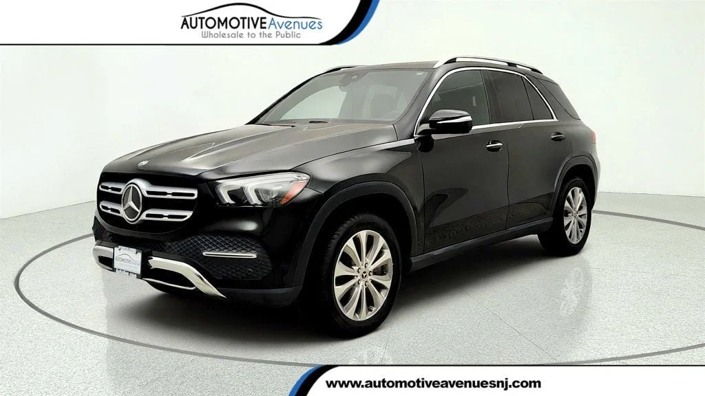 Used 2020 Black Mercedes-Benz GLE 350 4MATIC® SUV w/ Premium Pkg image 1
