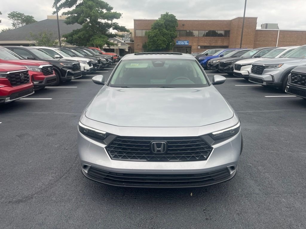 Certified Used 2024 Solar Silver Metallic Honda EX image 3