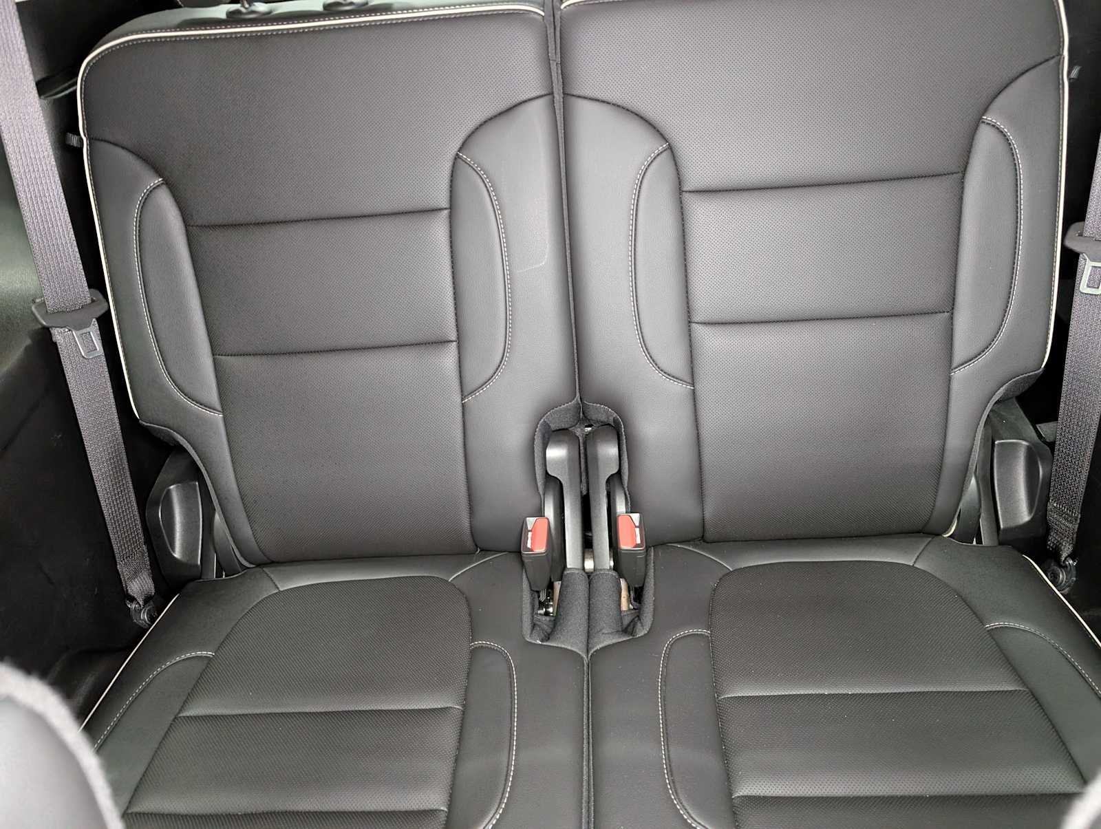 Used 2023 Volcanic Red Tintcoat GMC Denali image 23