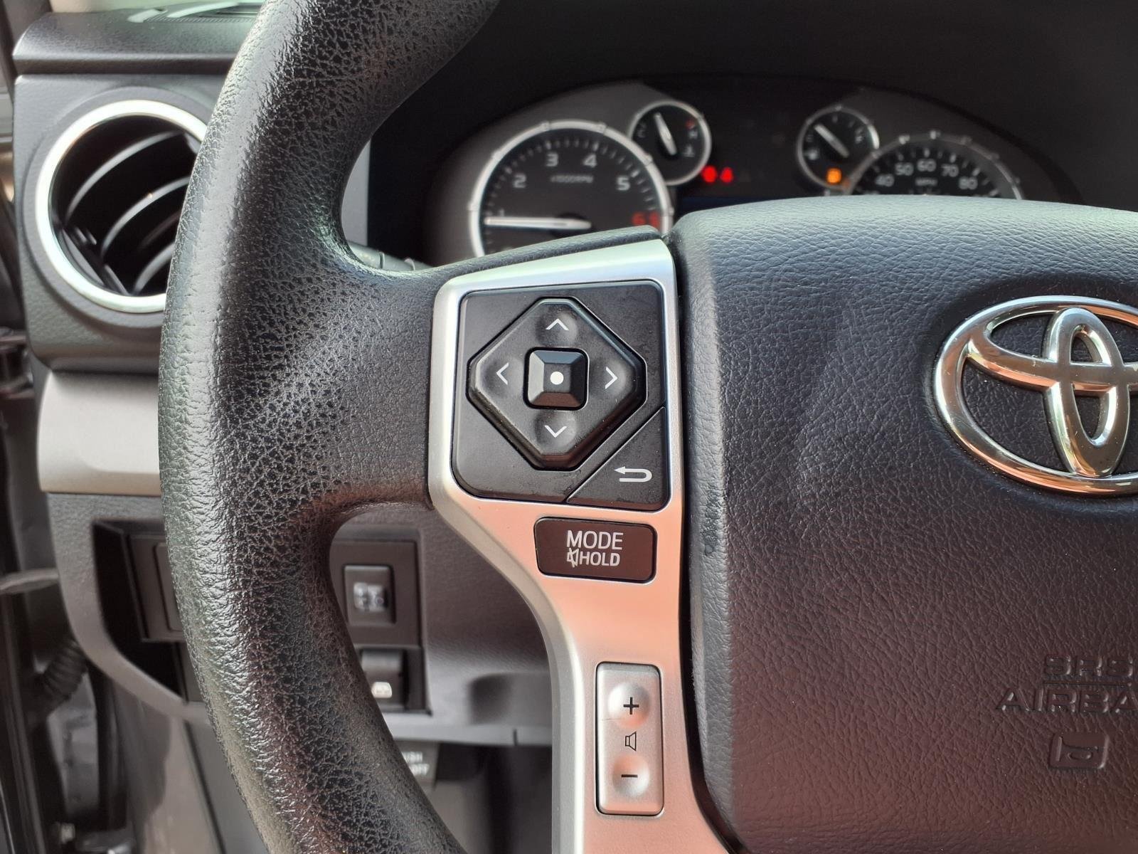 Used 2017 Magnetic Gray Metallic Toyota SR5 image 27