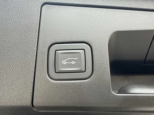 Used 2025 Stellar Black Metallic Cadillac Sport image 27