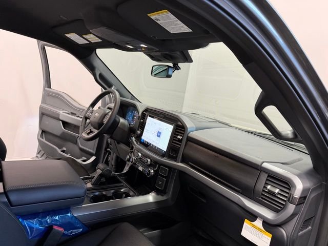 New 2026 Carbonized Gray Metallic Ford XLT image 25
