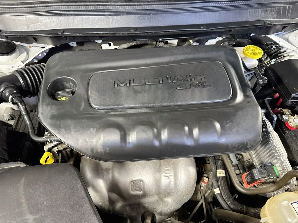 Used 2020 White Jeep Latitude Plus image 37
