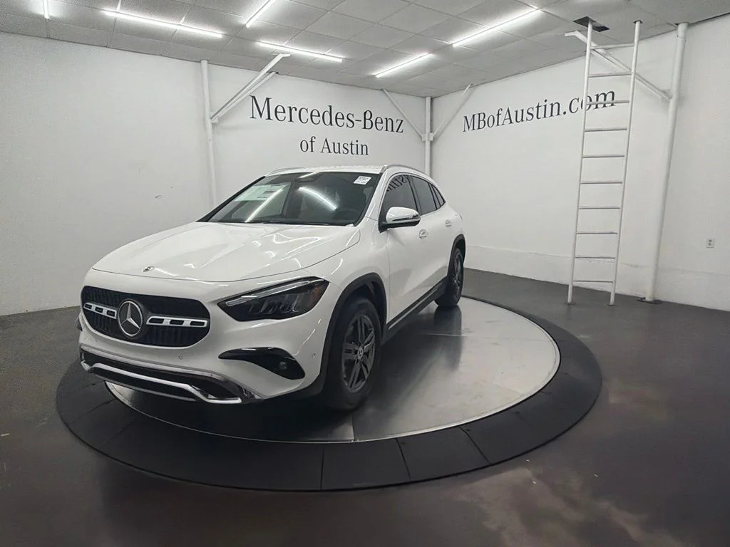 New 2026 White Mercedes-Benz GLA 250 image 3
