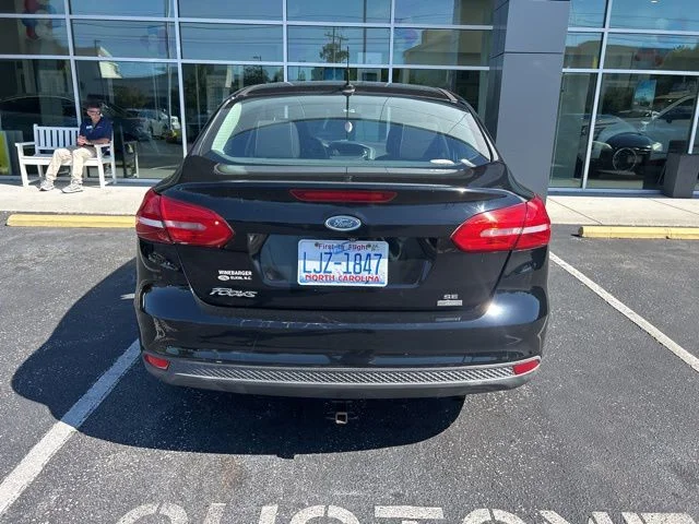 Used 2016 Black Ford SE image 9