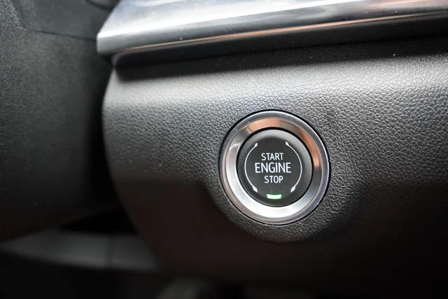 Used 2026 White GMC Elevation image 28