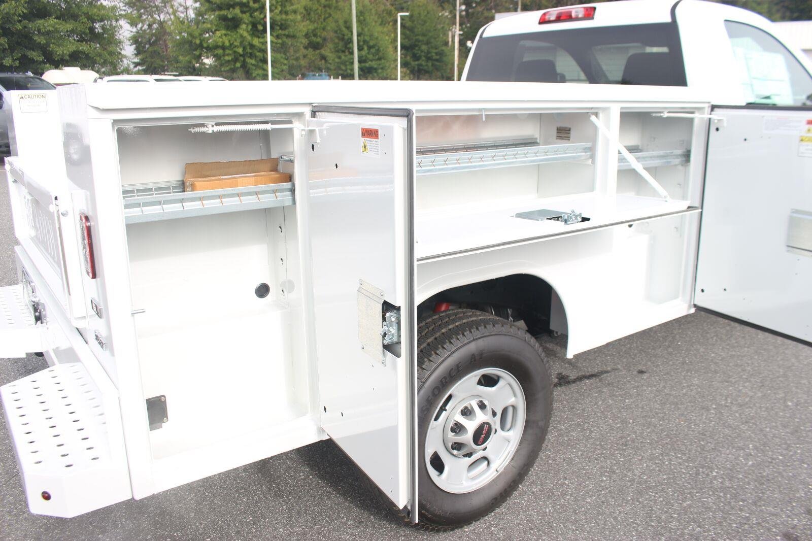 New 2026 Summit White GMC Pro image 13