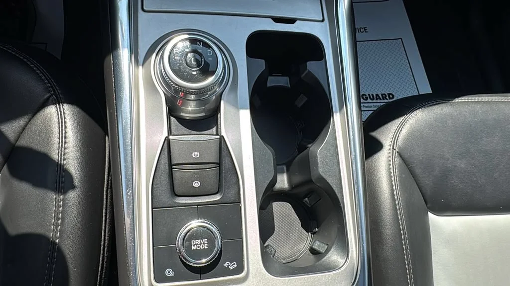 Used 2022 Red Ford XLT image 27