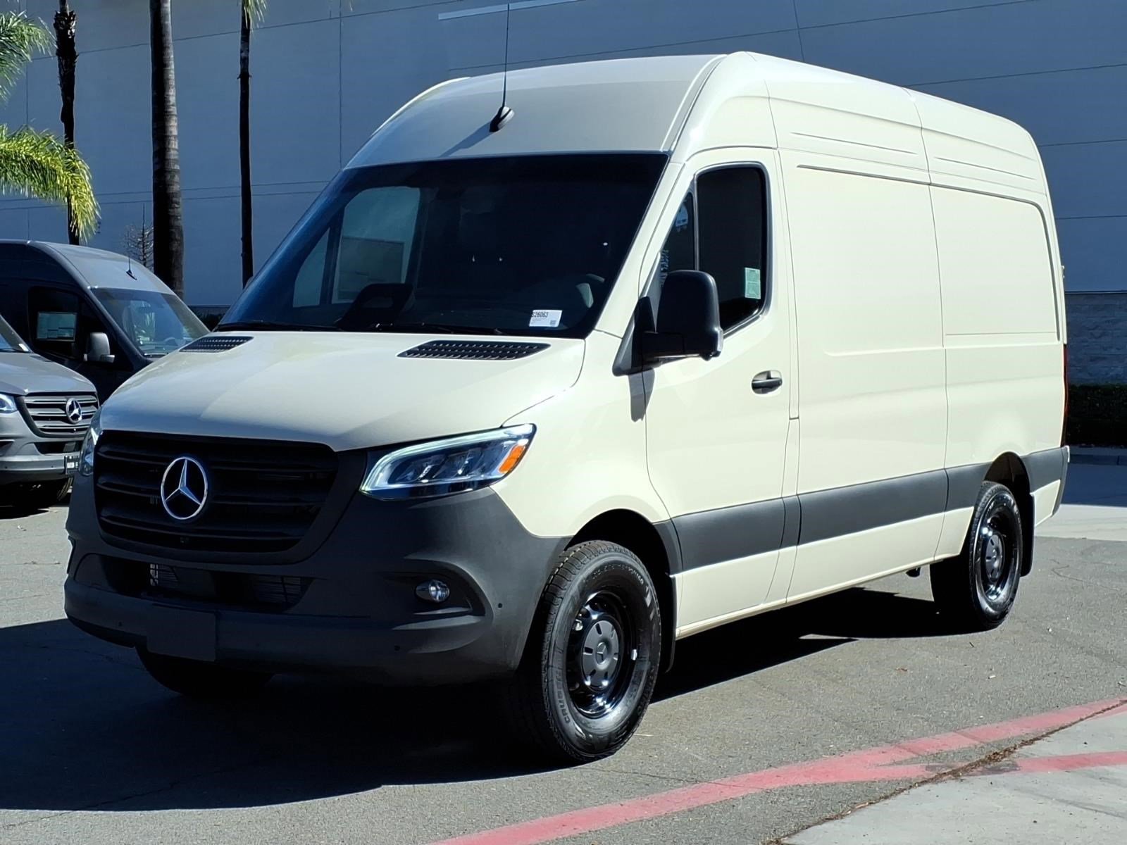 2026 Mercedes-Benz Sprinter 2500 144 WB HO's photo