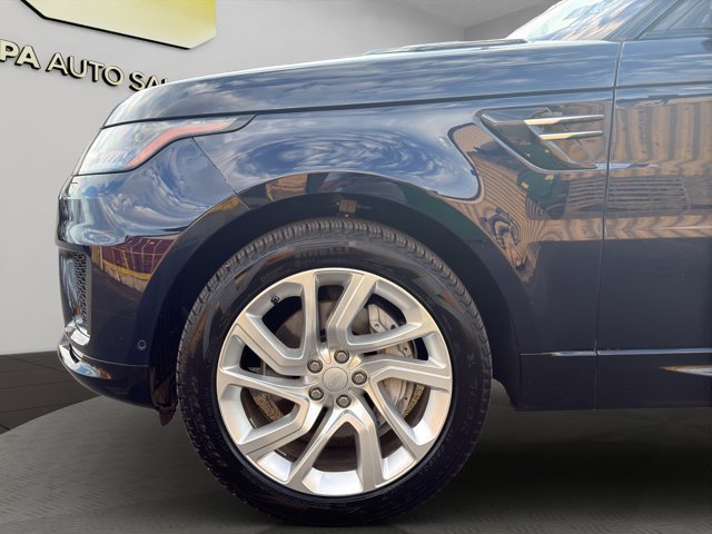 Used 2020 Blue Land Rover HSE image 23