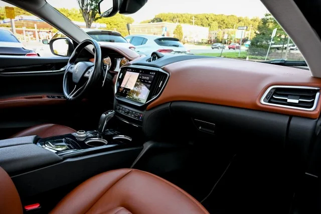 Used 2022 BLUE Maserati Modena Q4 ~~ image 31