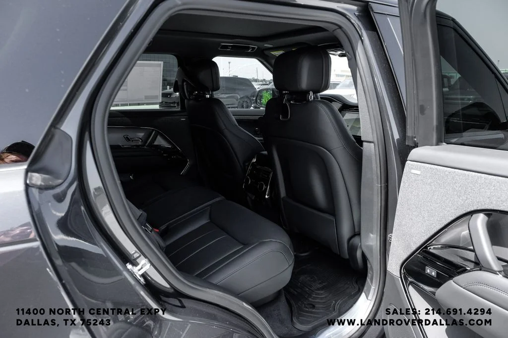 New 2026 Carpathian Gray Land Rover SE image 32