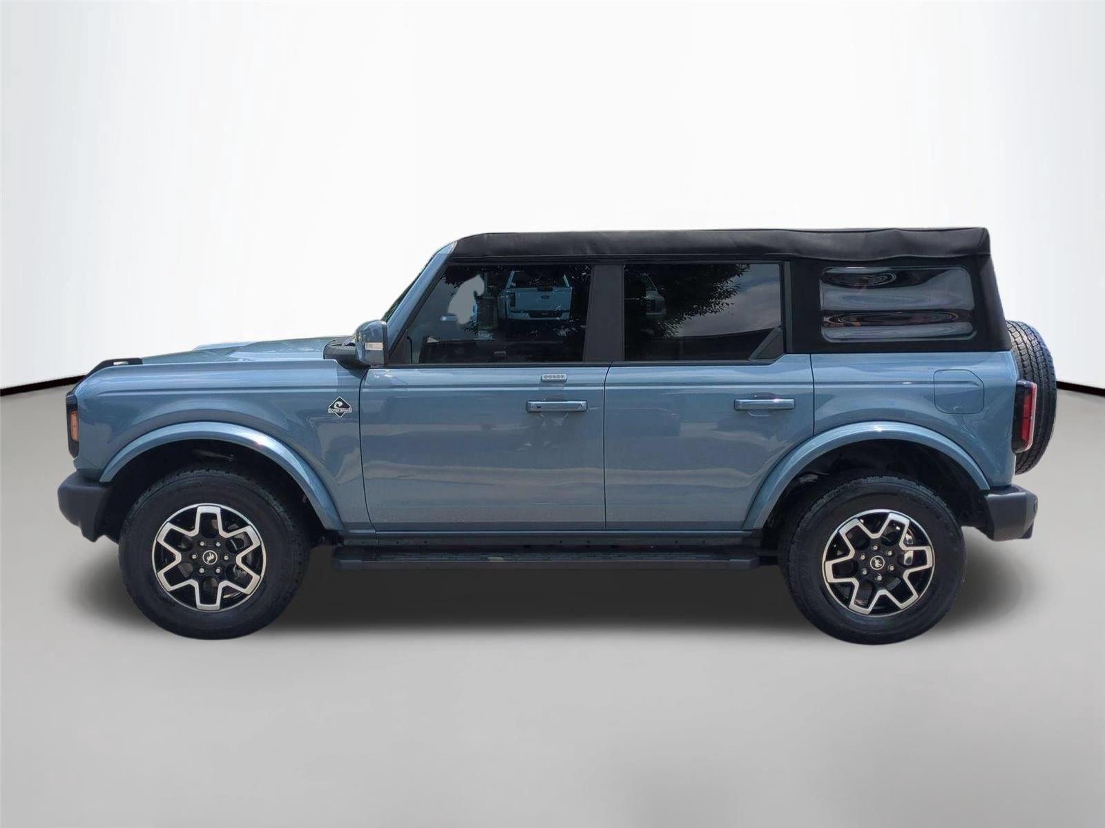 Used 2023 Azure Gray Metallic Tri-Coat Ford Outer Banks image 2