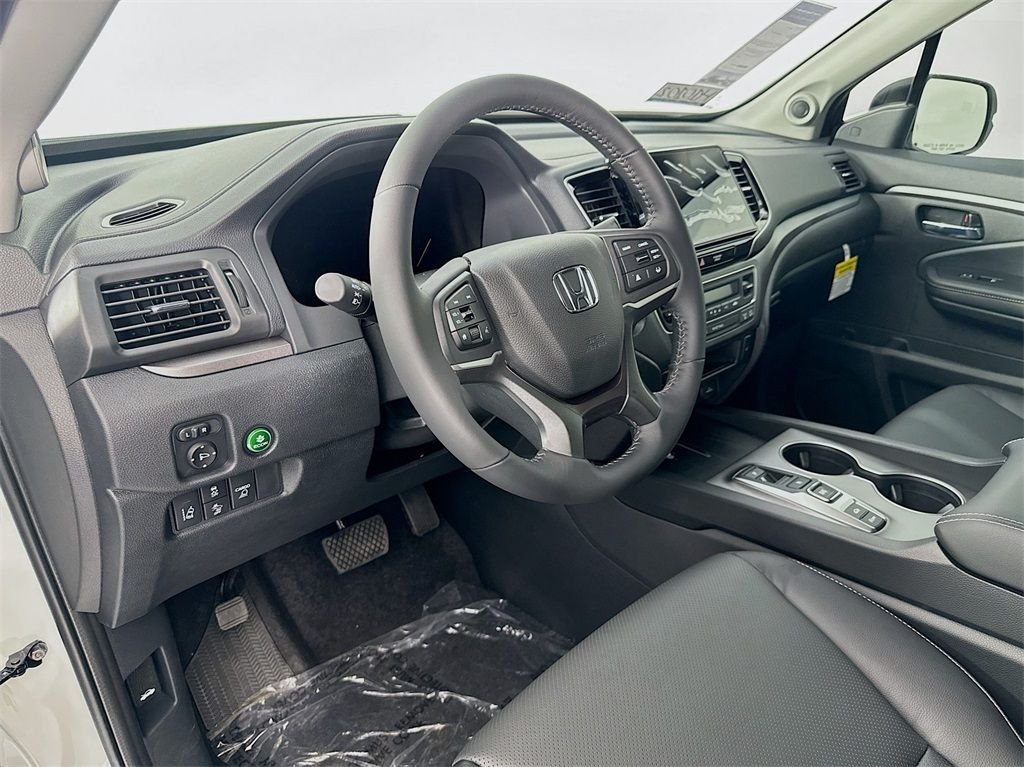 New 2026 Platinum White Pearl Honda RTL image 15