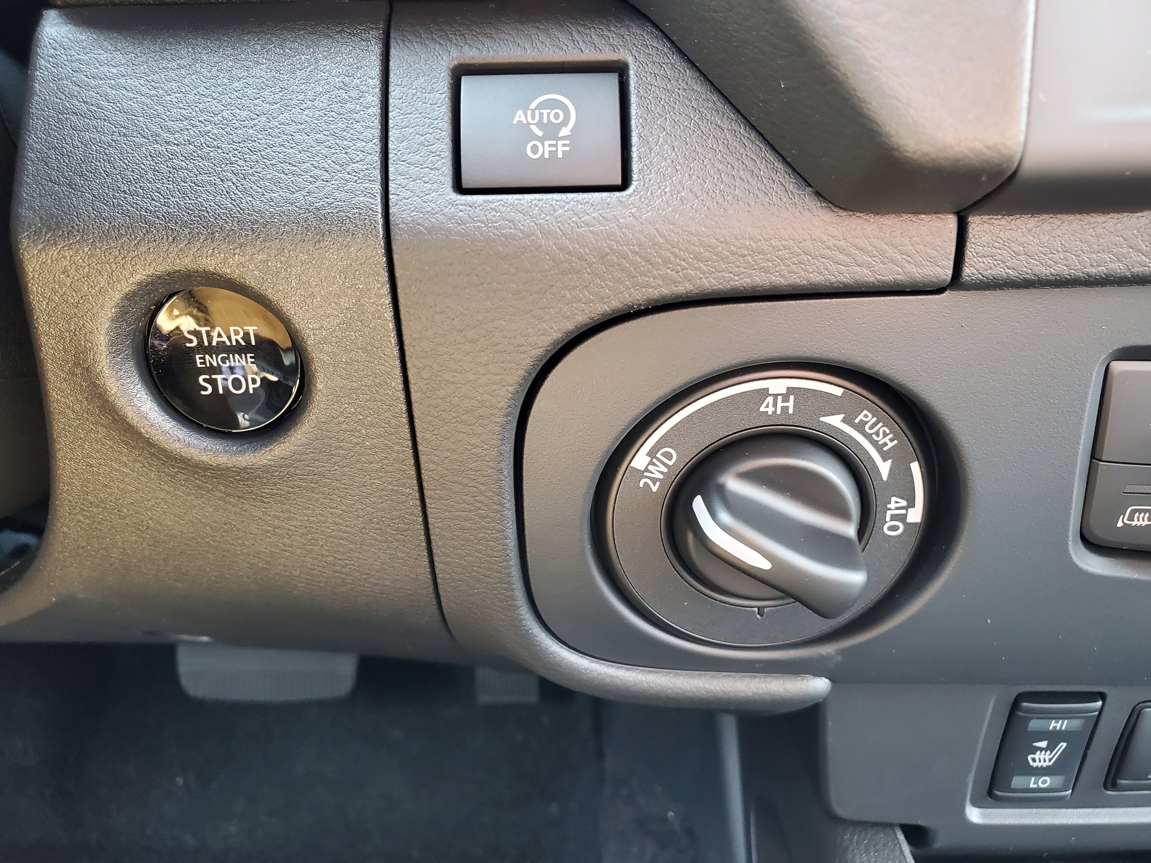 2026 Nissan Frontier SV - Photo 18