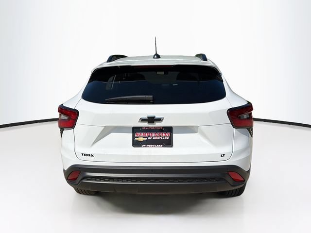 2026 Chevrolet Trax LT - Photo 7