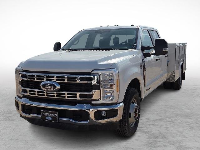 2025 Ford F-350 Super Duty Chassis Cab XL - Photo 29