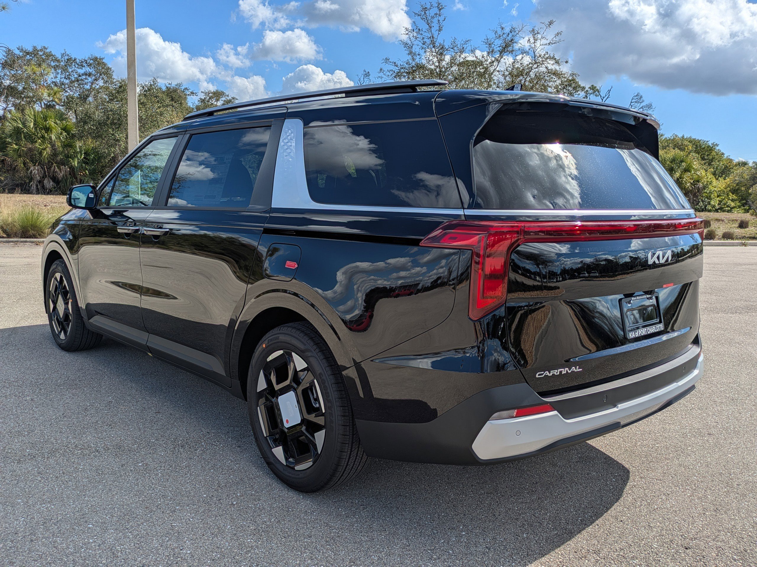 New 2026 Aurora Black Pearl Kia EX image 7