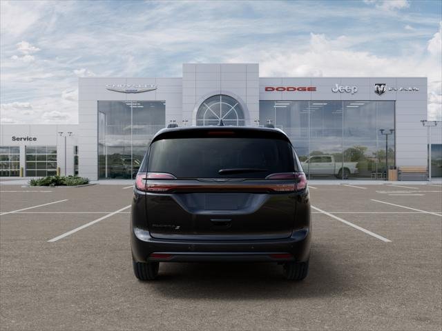 New 2026 Diamond Black Crystal Pearl-Coat Exterior Paint Chrysler Select image 33