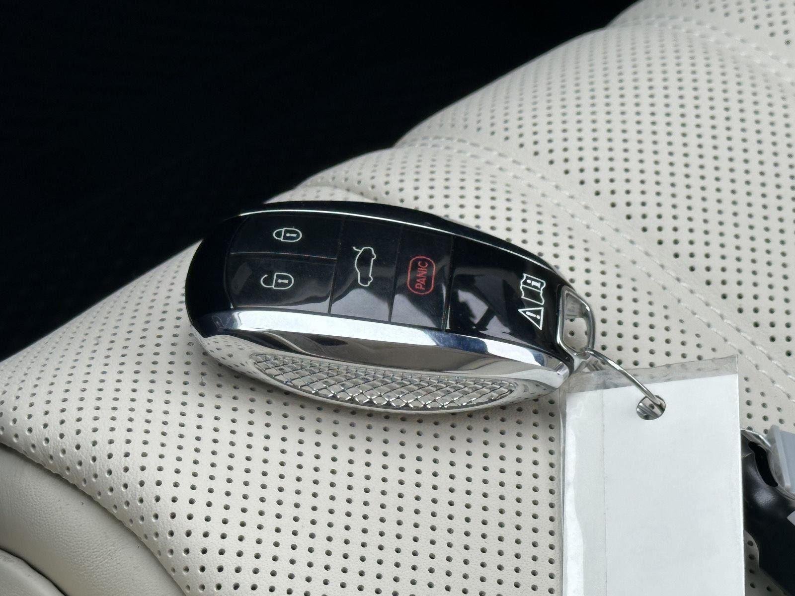 New 2026 SAPPHIRE BENTLEY  image 81
