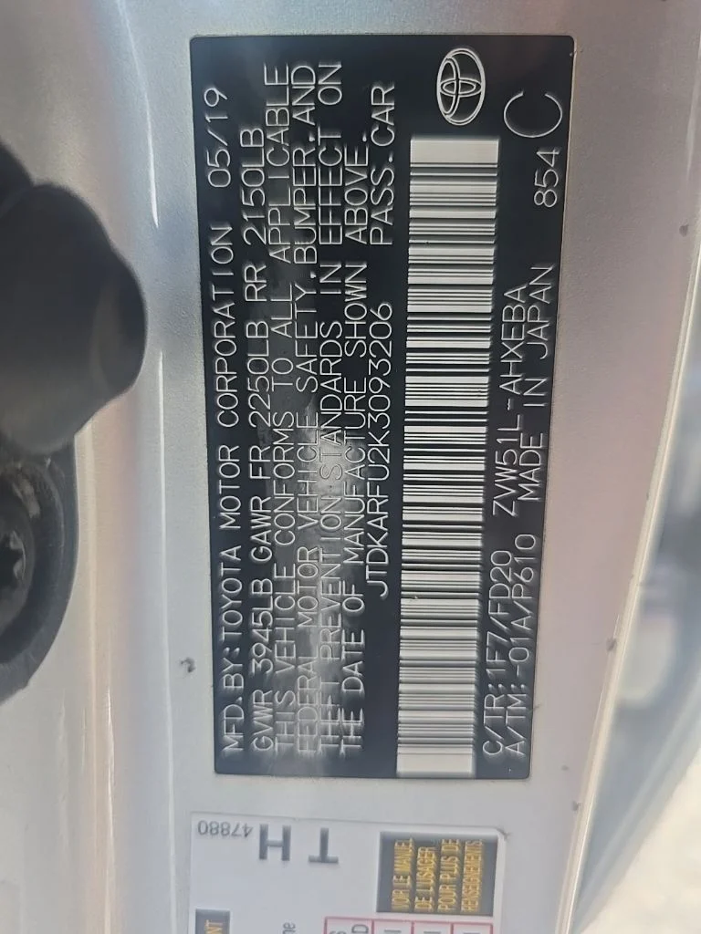 Used 2019 Silver Toyota LE image 13