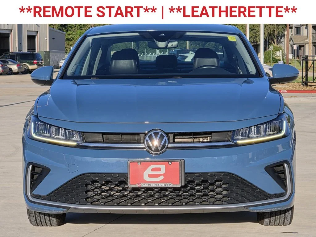 Used 2025  Volkswagen 1.5T SE image 2