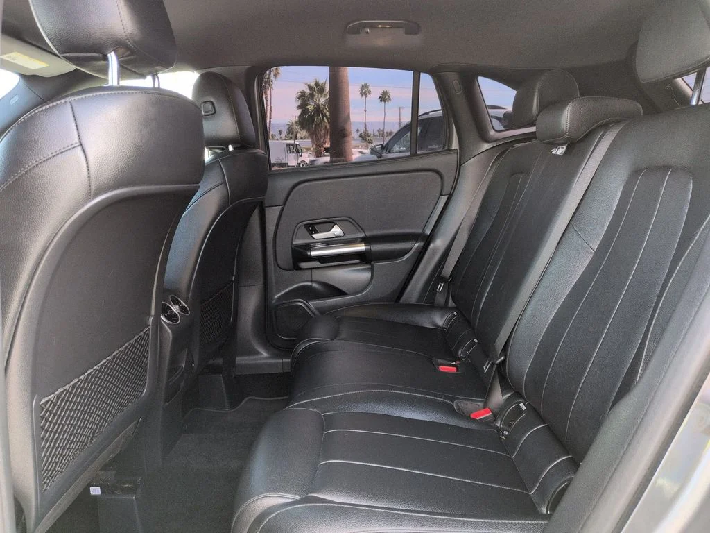 Used 2022 Gray Mercedes-Benz GLA 250 image 18