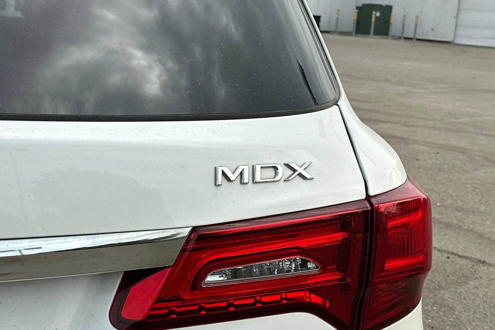 Used 2019 White Acura w/Technology Pkg image 28