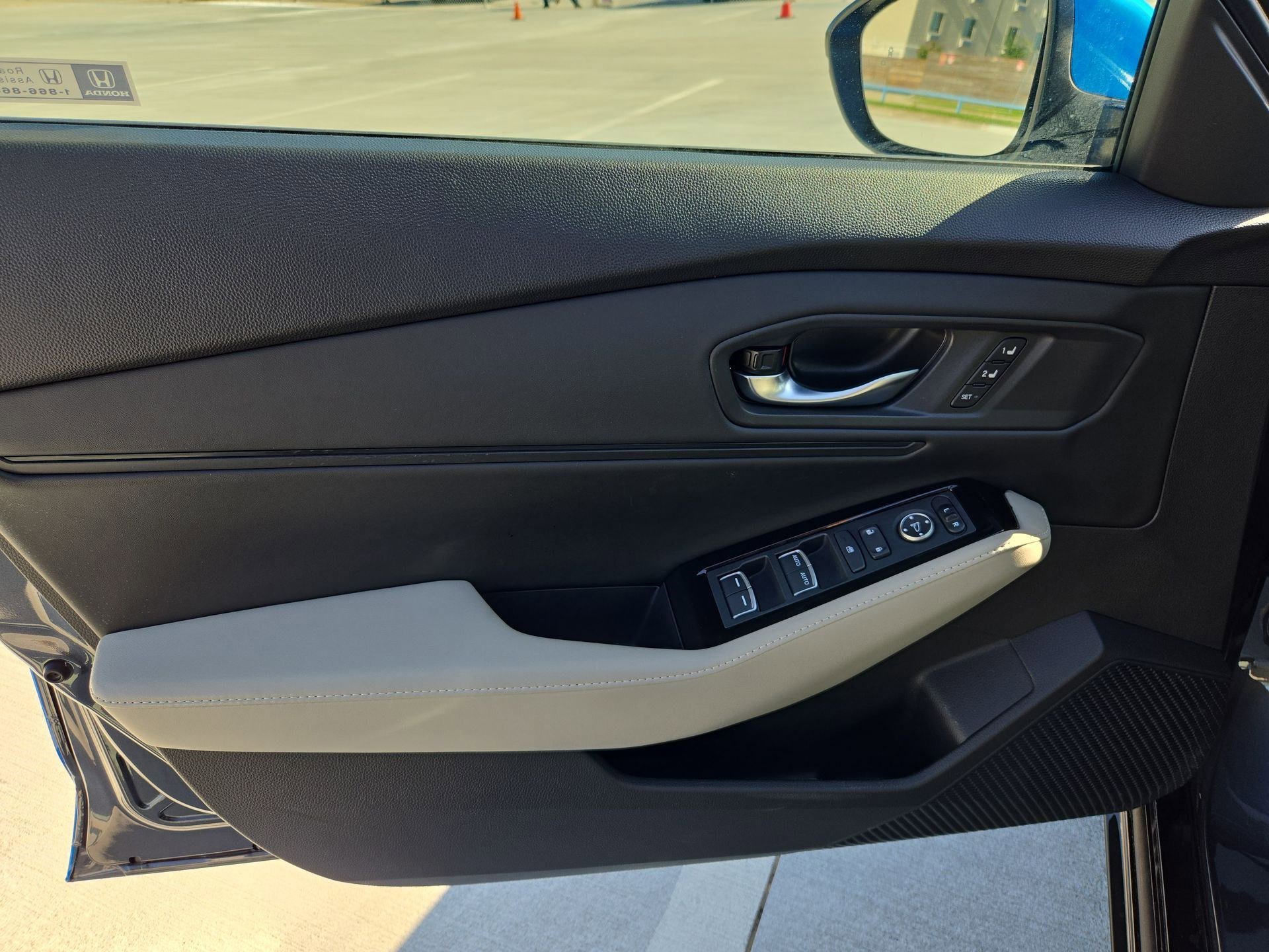 2024 Honda Accord Hybrid Touring - Photo 12