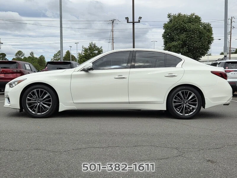 Used 2023 Pure White INFINITI LUXE RWD image 8
