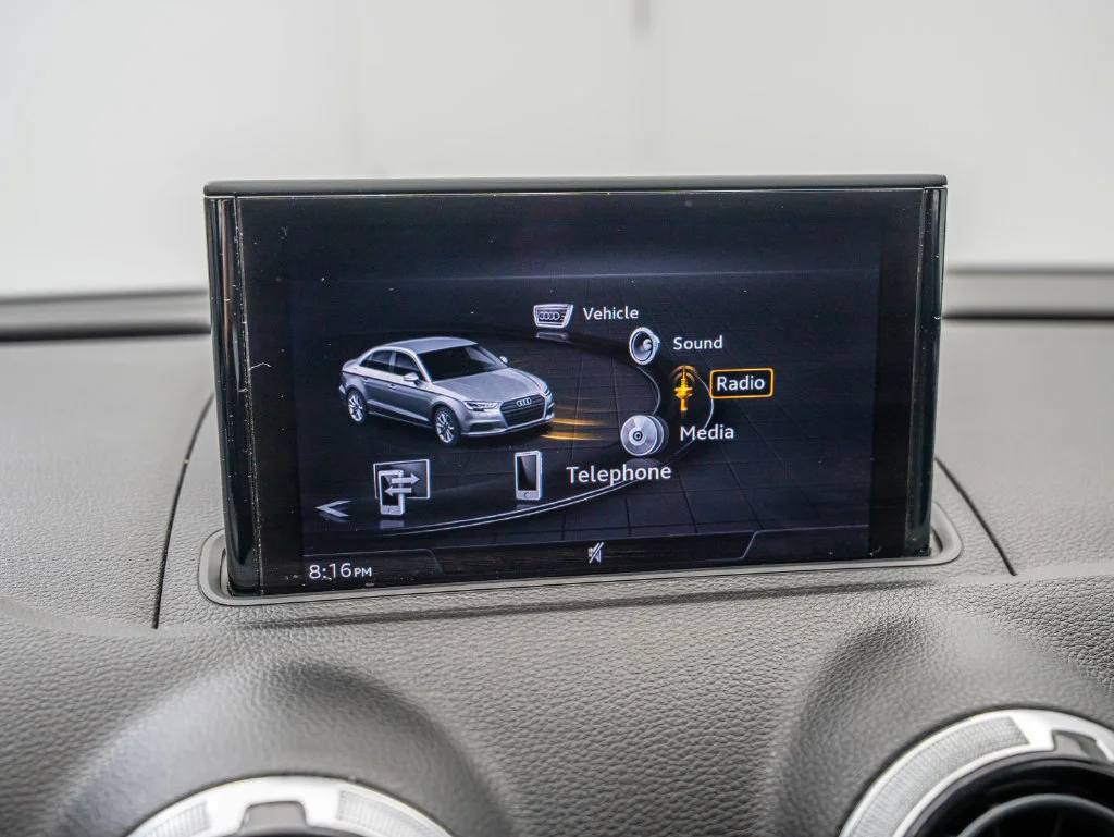Used 2018 Monsoon Gray Metallic Audi 2.0T Premium image 31