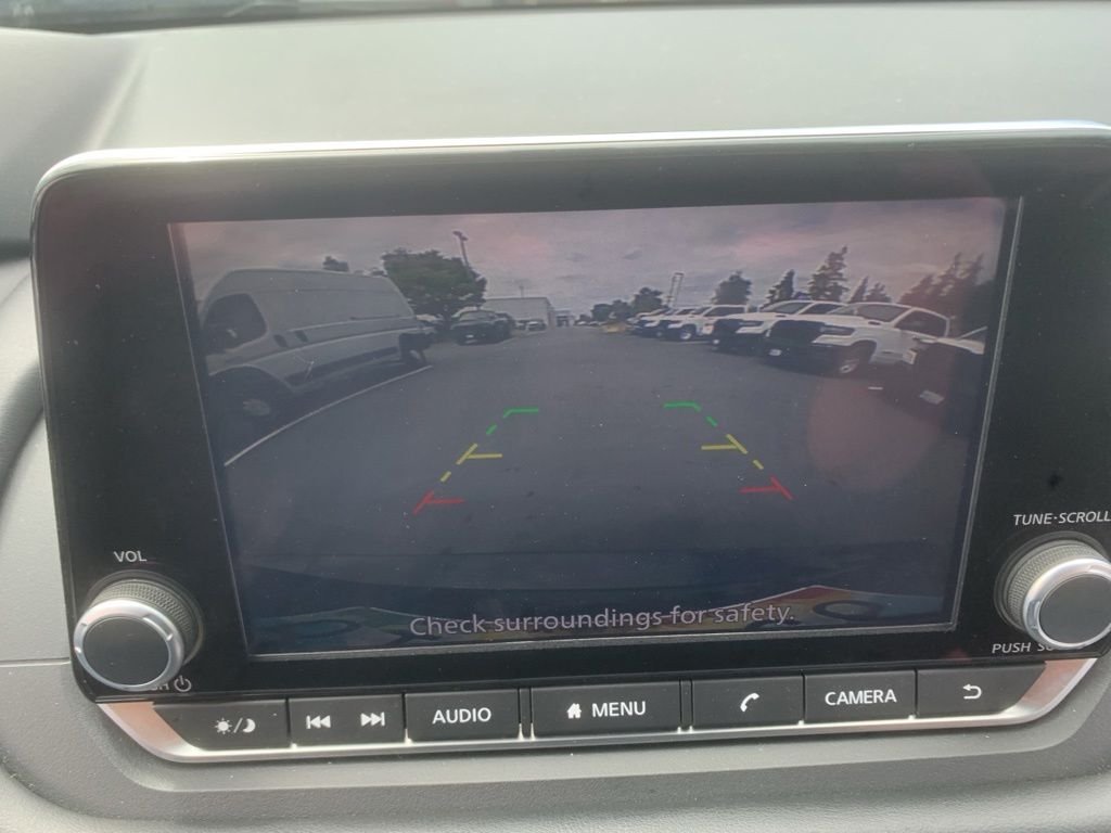 Used 2025 Super Black Nissan SV image 16