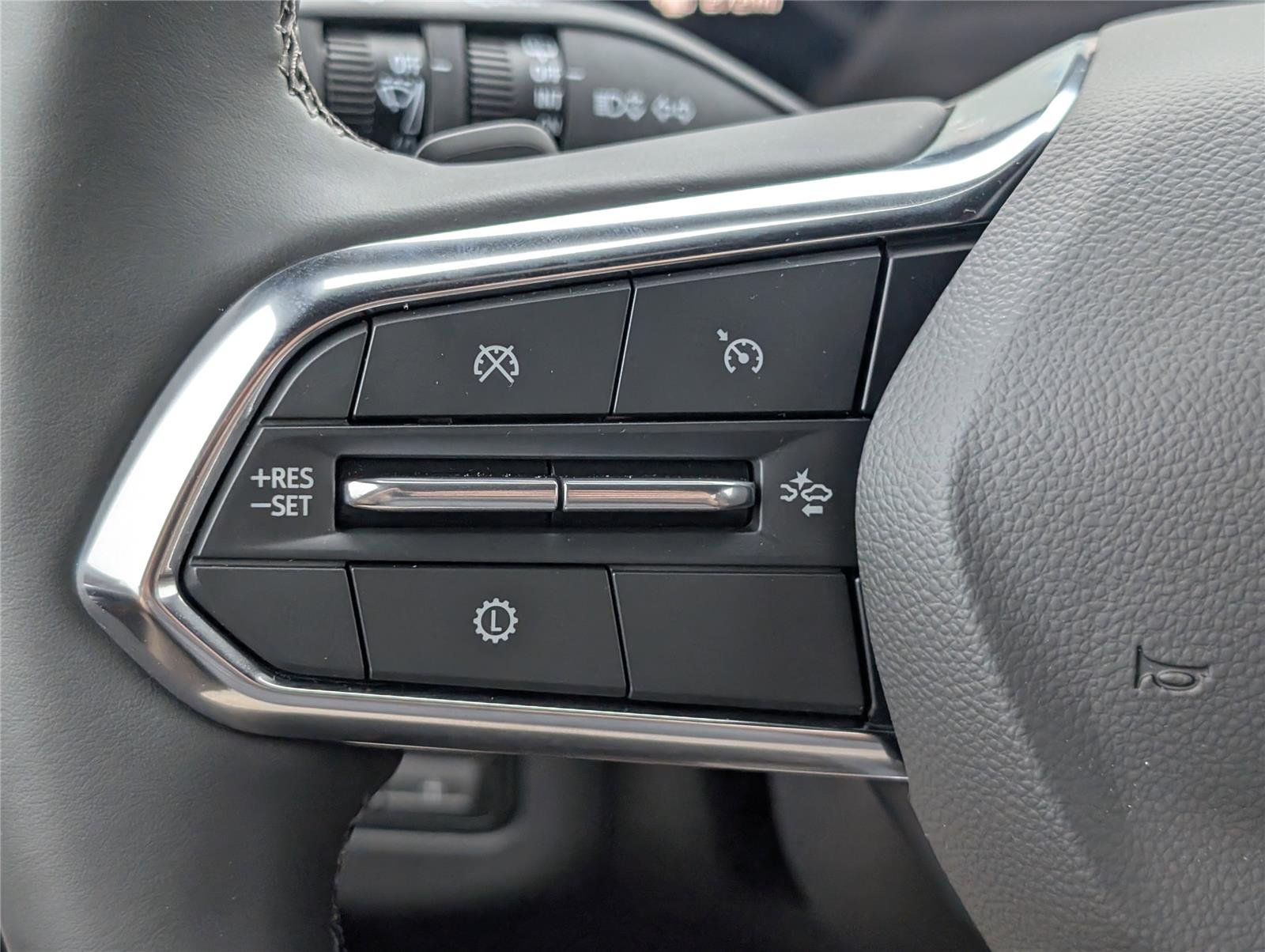 2026 Chevrolet Suburban High Country - Photo 24