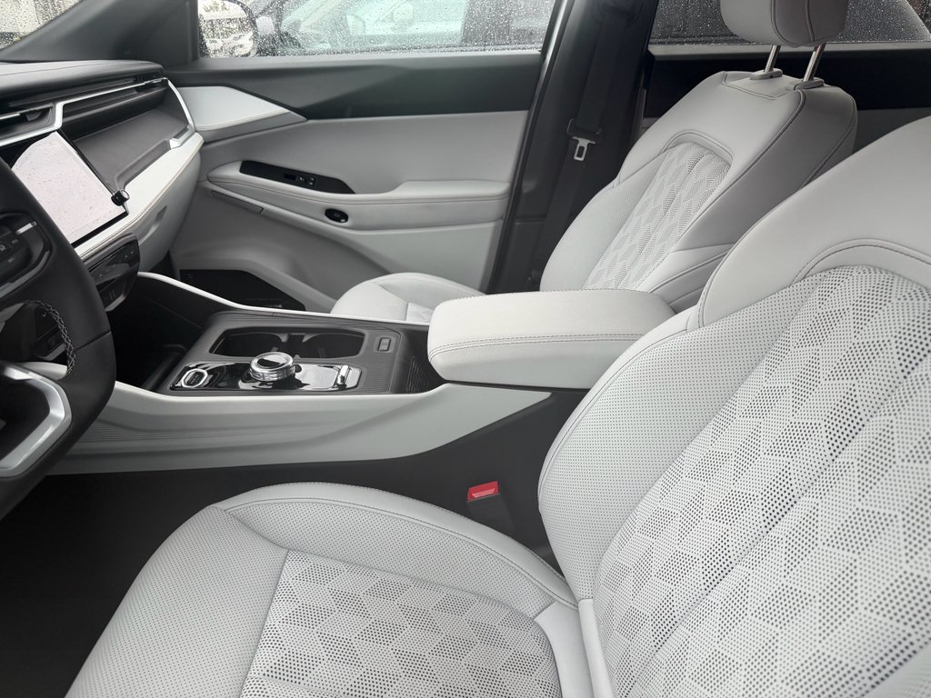 2026 Jeep Cherokee Overland - Photo 2