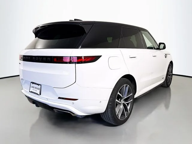 Certified Used 2024 White Land Rover Autobiography image 5