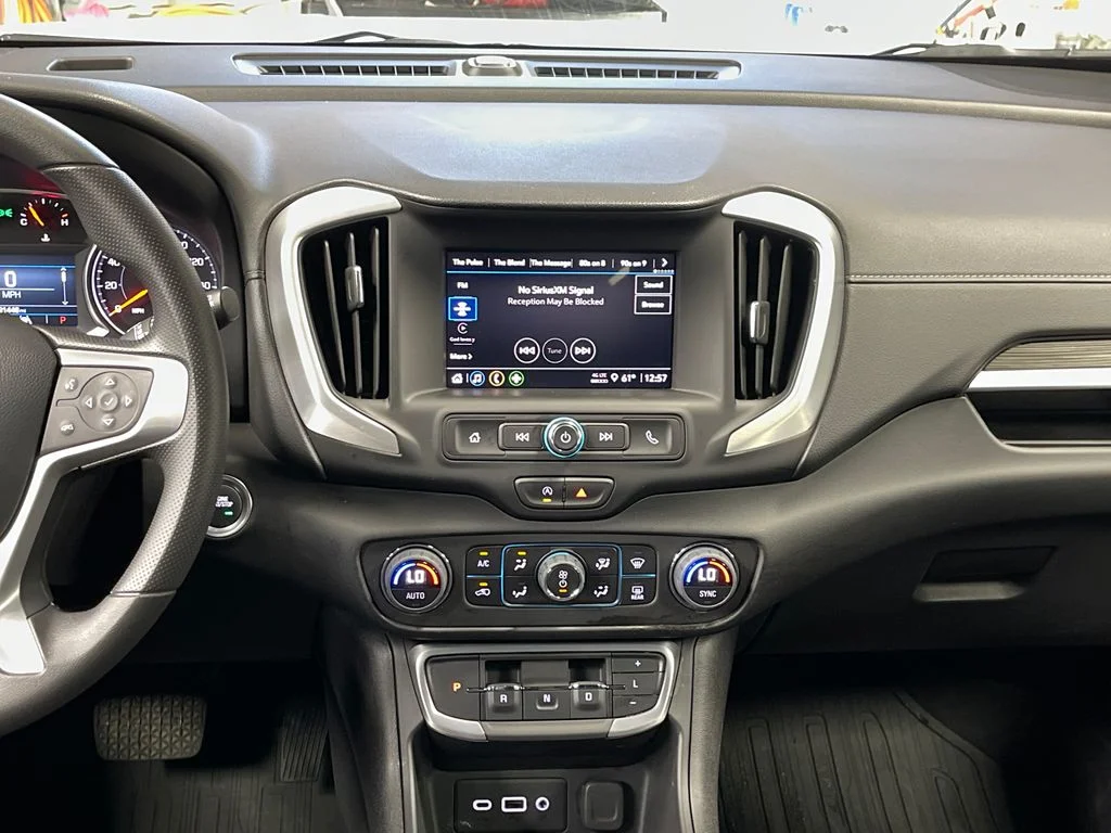 Used 2024 White GMC SLE image 18