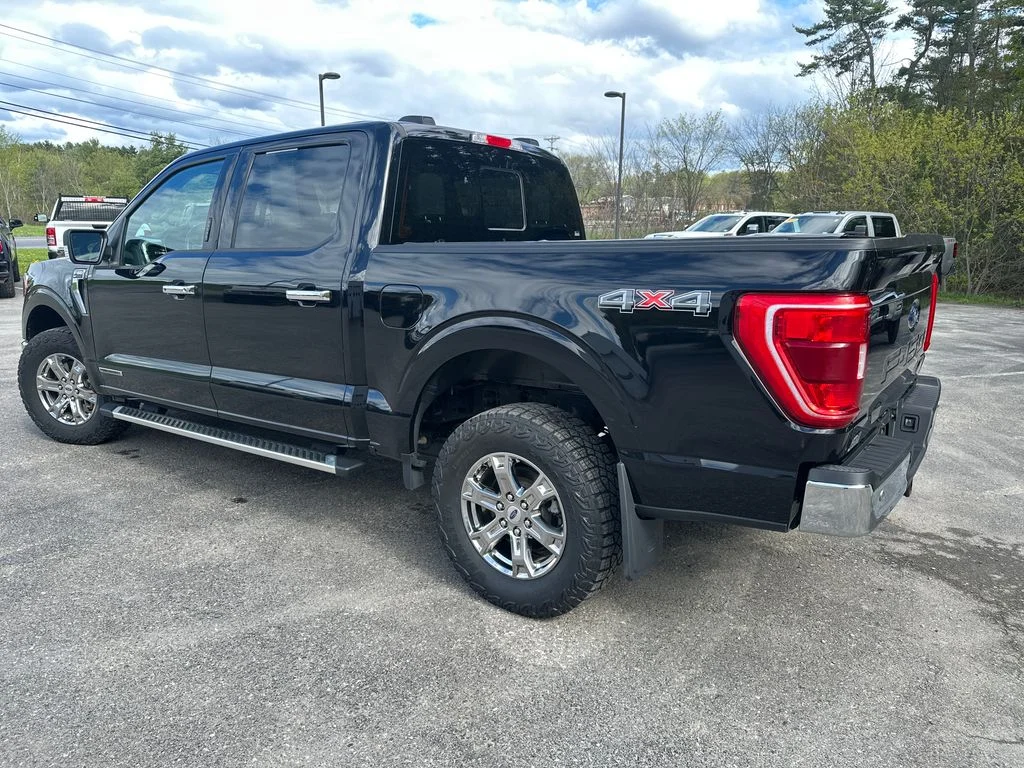 Used 2023 Black Ford XLT image 3