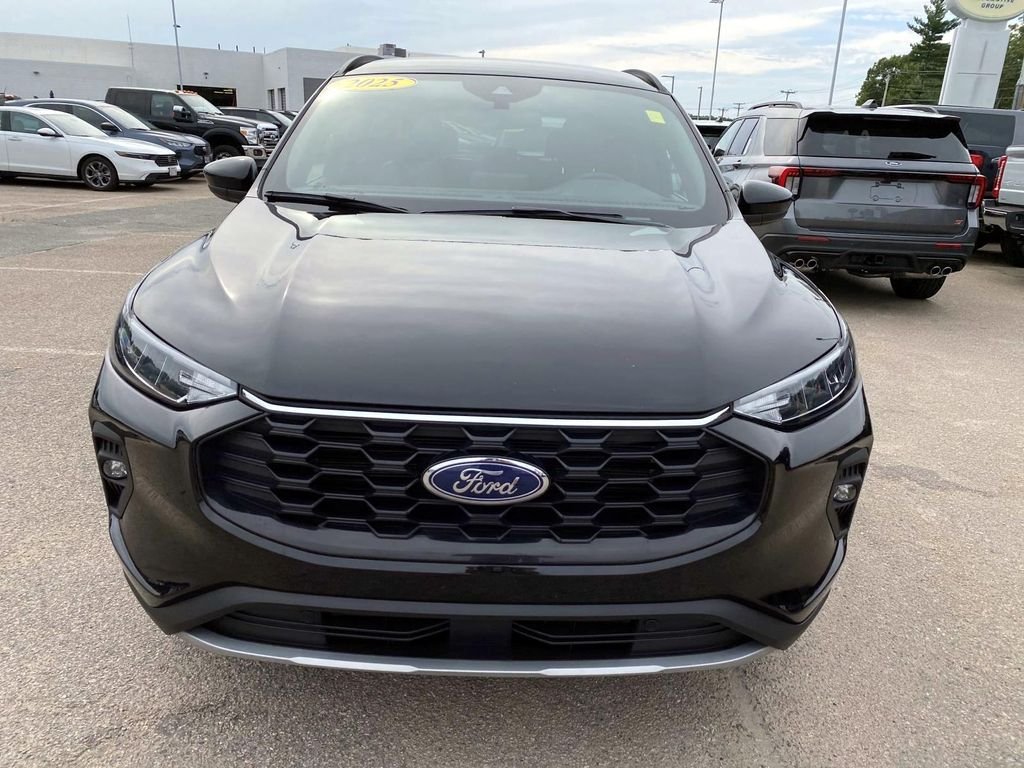 Used 2025 Black Ford ST-Line Select image 11
