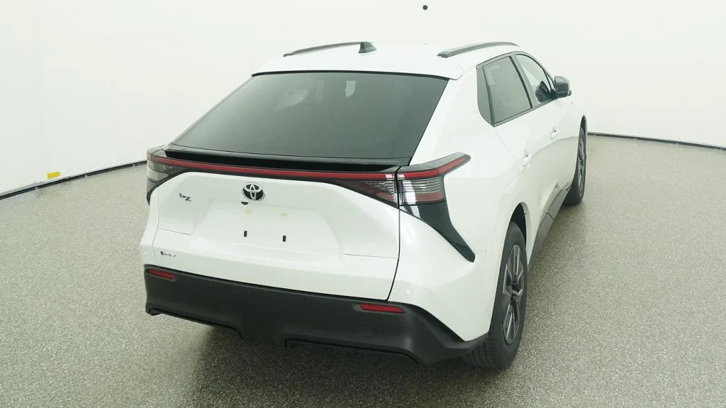 New 2026 Wind Chill Pearl Toyota XLE image 49