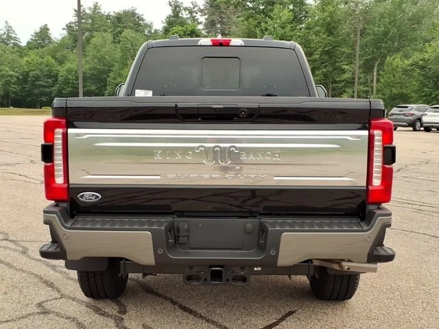 New 2026 Agate Black Metallic Ford King Ranch image 25