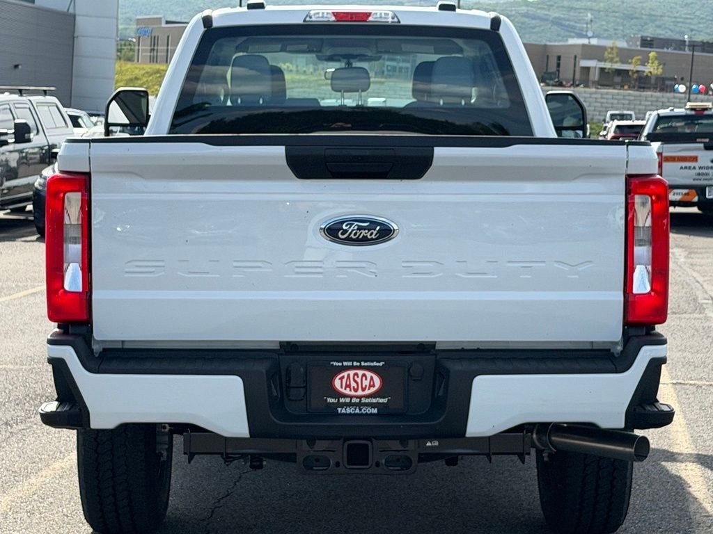 New 2026 Oxford White Ford F-350® XL image 26