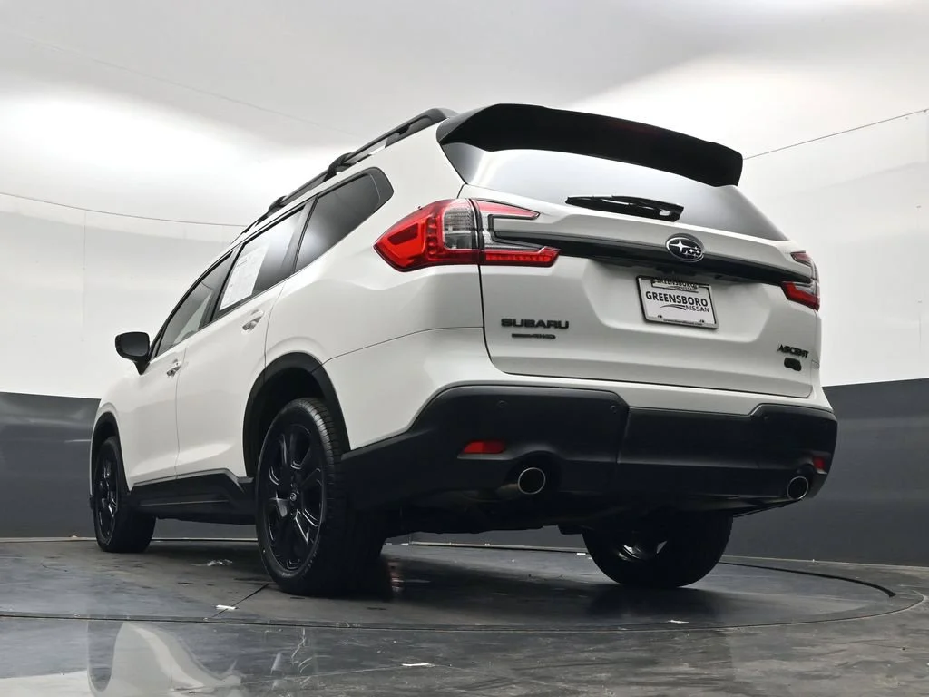 Used 2024 White Subaru Onyx Edition image 37