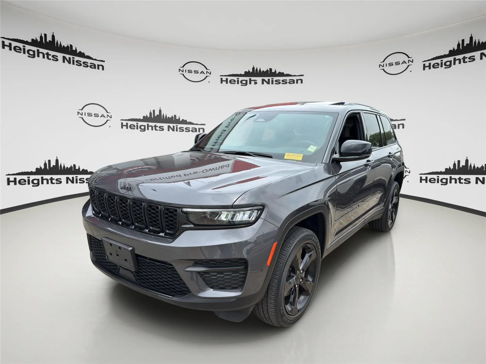 2023 Jeep Grand Cherokee Altitude - Photo 9