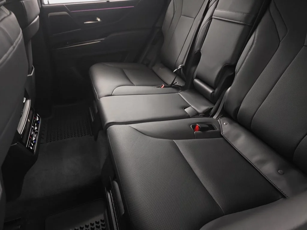New 2026 Eminent White Pearl Lexus LUXURY image 14