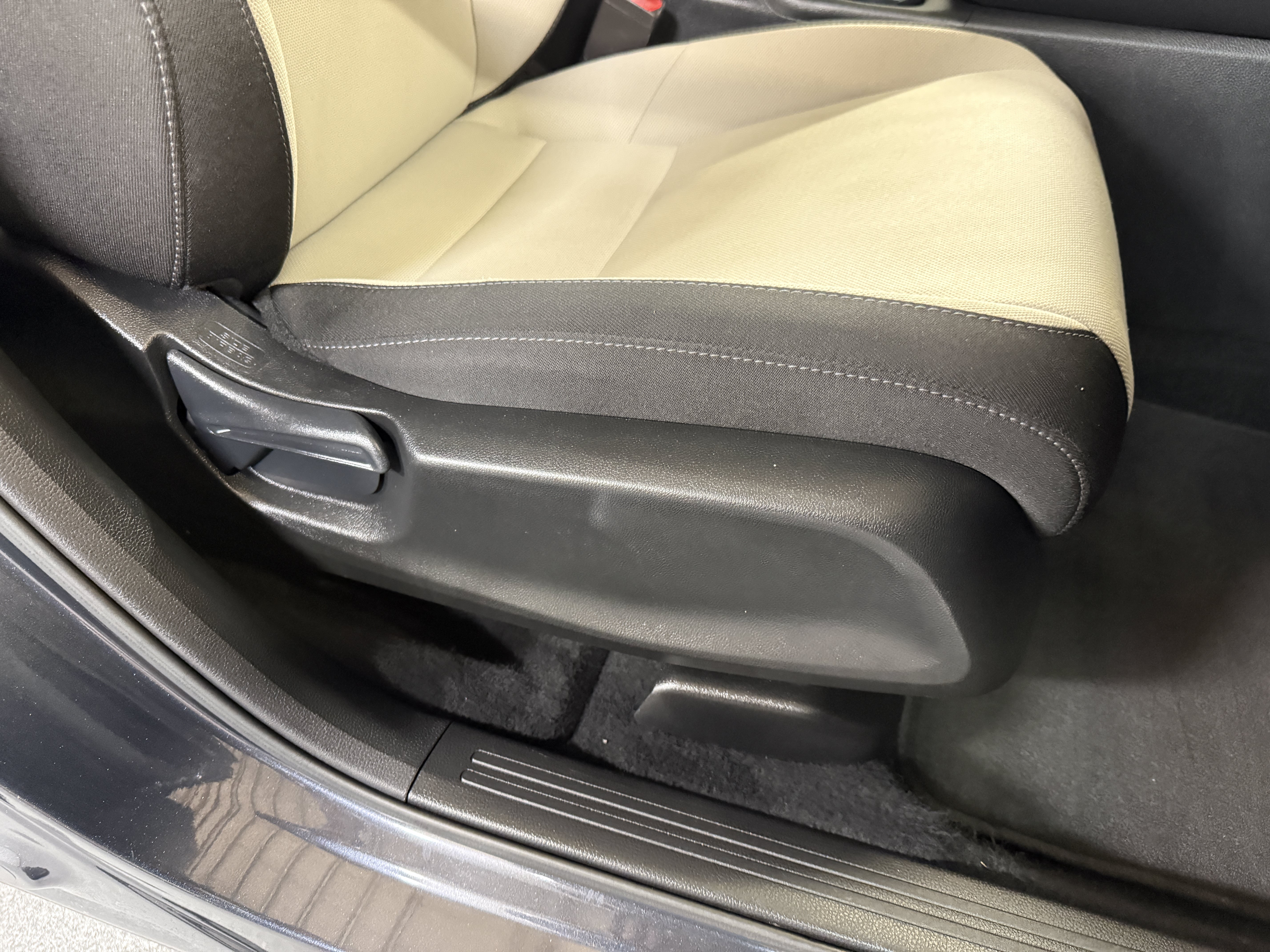 Certified Used 2024 Meteorite Gray Metallic Honda EX image 23